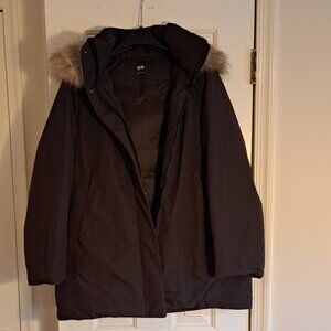 Uniqlo Black Puffer Coat with Fur Trim
